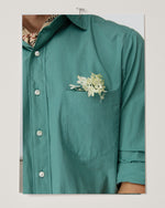 Load image into Gallery viewer, Spread Collar Sport Shirt in Green Shadow Stripe Poplin