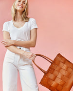 Load image into Gallery viewer, Large Jane Bag in English Tan Leather