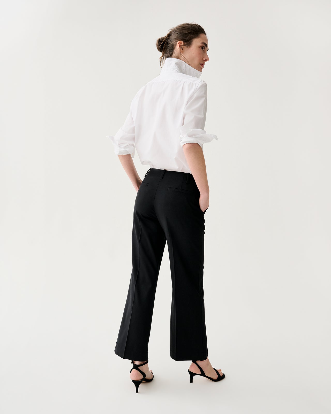 Frankie Cropped Pant in Black Bi-Stretch Tropical Wool