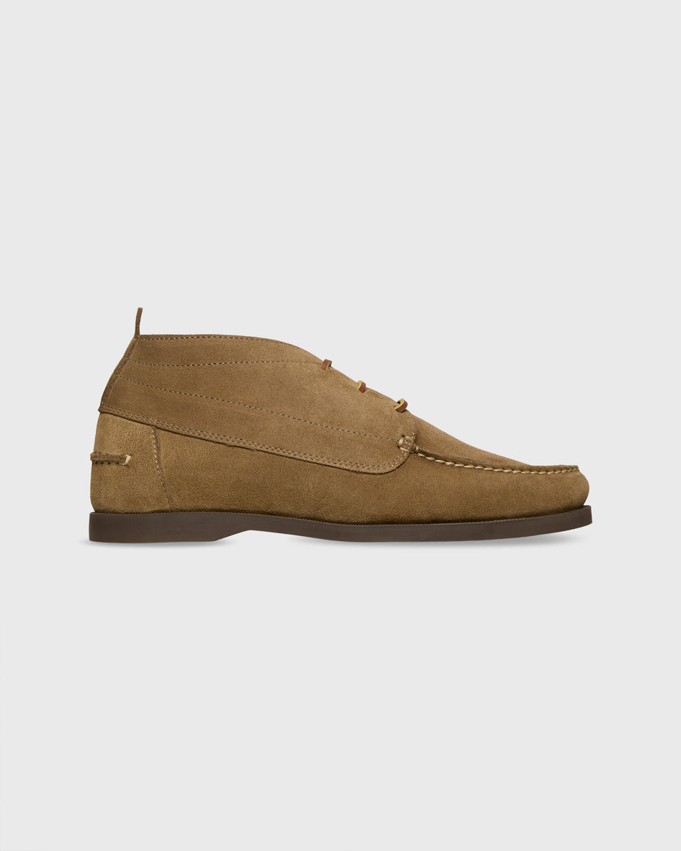 ココスヤシ　(379) Chukka Camp Moccasin in Hazelwood Suede | Shop Sid Mashburn