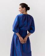 Load image into Gallery viewer, Savannah Top in Wave Iridescent Silk Shantung