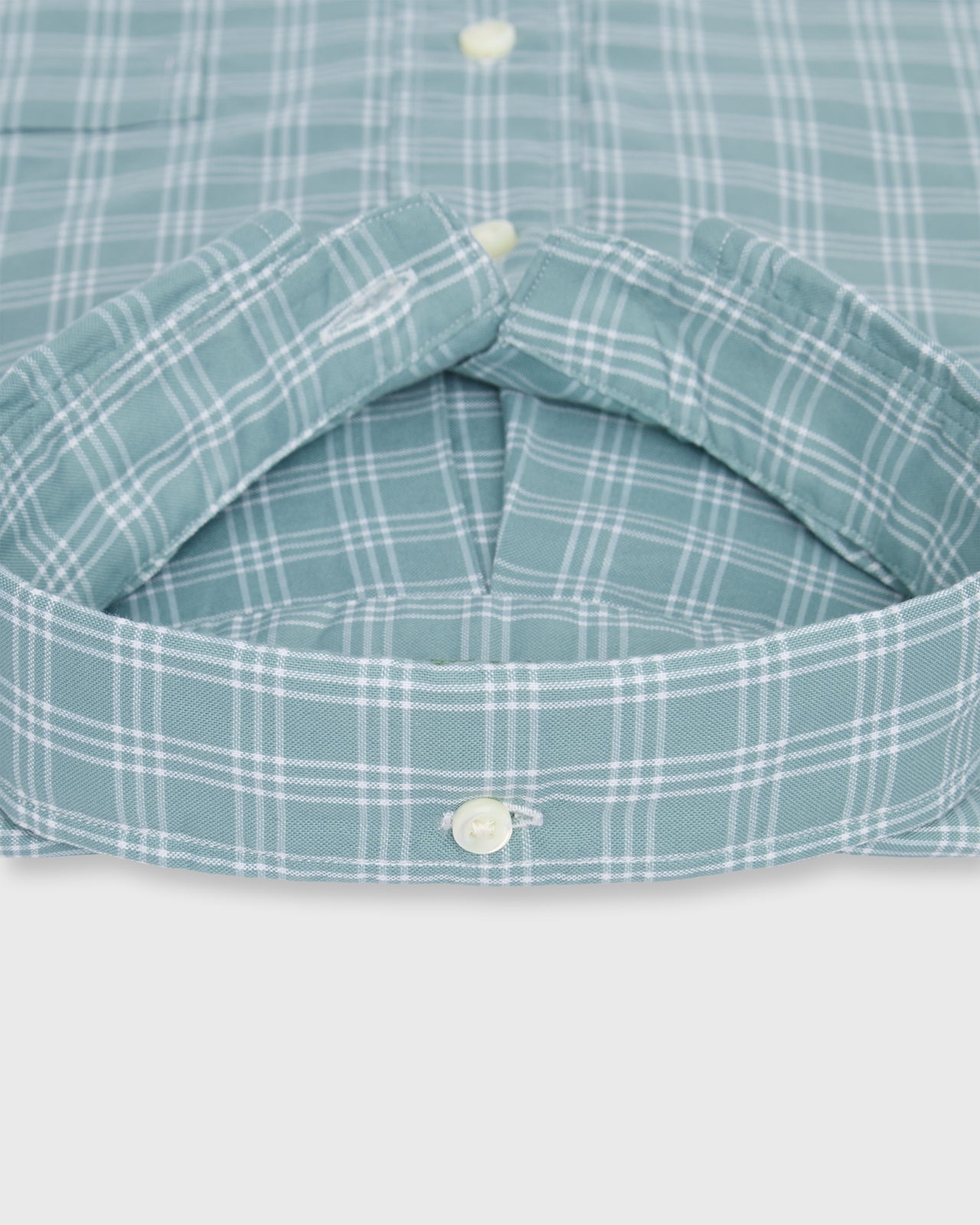 Button-Down Sport Shirt in Lovat/Bone Check Oxford