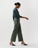 Load image into Gallery viewer, Frankie Cropped Pant in Olive Stretch Cotolino