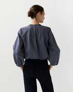 Load image into Gallery viewer, Sienna Top in Navy/Ivory Check Crinkle Cotton