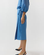 Load image into Gallery viewer, Morgan Skirt in Blue/White Variegated Stripe Poplin
