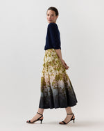 Load image into Gallery viewer, Gala Skirt in Oasis Ombré Placée Black