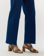 Load image into Gallery viewer, The Mid Rise Rambler Zip Flood Jean in Pinkies Up