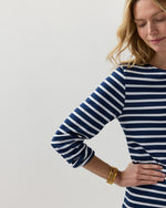 Load image into Gallery viewer, Manchette Cuff in Gold