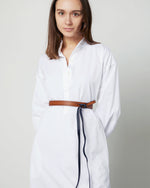 Load image into Gallery viewer, 1" Reversible Wrap Leather Belt in Navy/English Tan