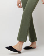 Load image into Gallery viewer, Faye Flare Cropped Pant in Olive Garment-Dyed Stretch Twill
