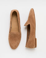 Load image into Gallery viewer, Tara Loafer in Dune Suede
