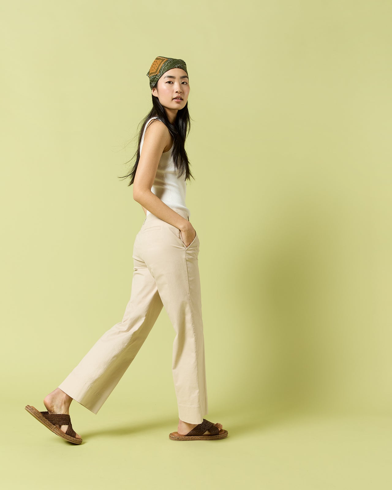 Frankie Cropped Pant in Sand Stretch Twill
