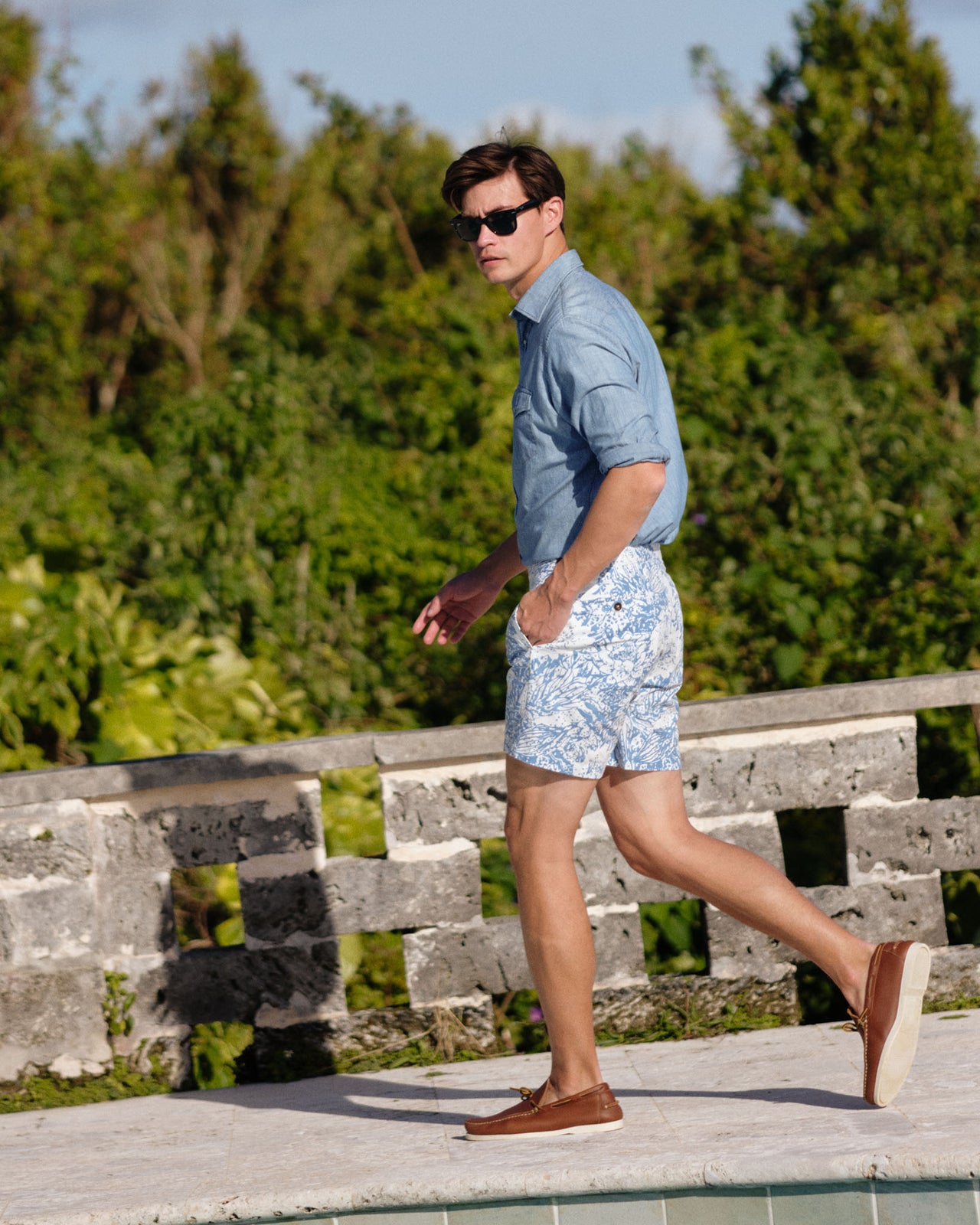 Western Work Shirt in Extra Light Washed Indigo Chambray