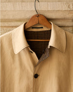 Load image into Gallery viewer, Reversible Traveler's Trench in Peat/Espresso/Khaki Houndstooth Tweed
