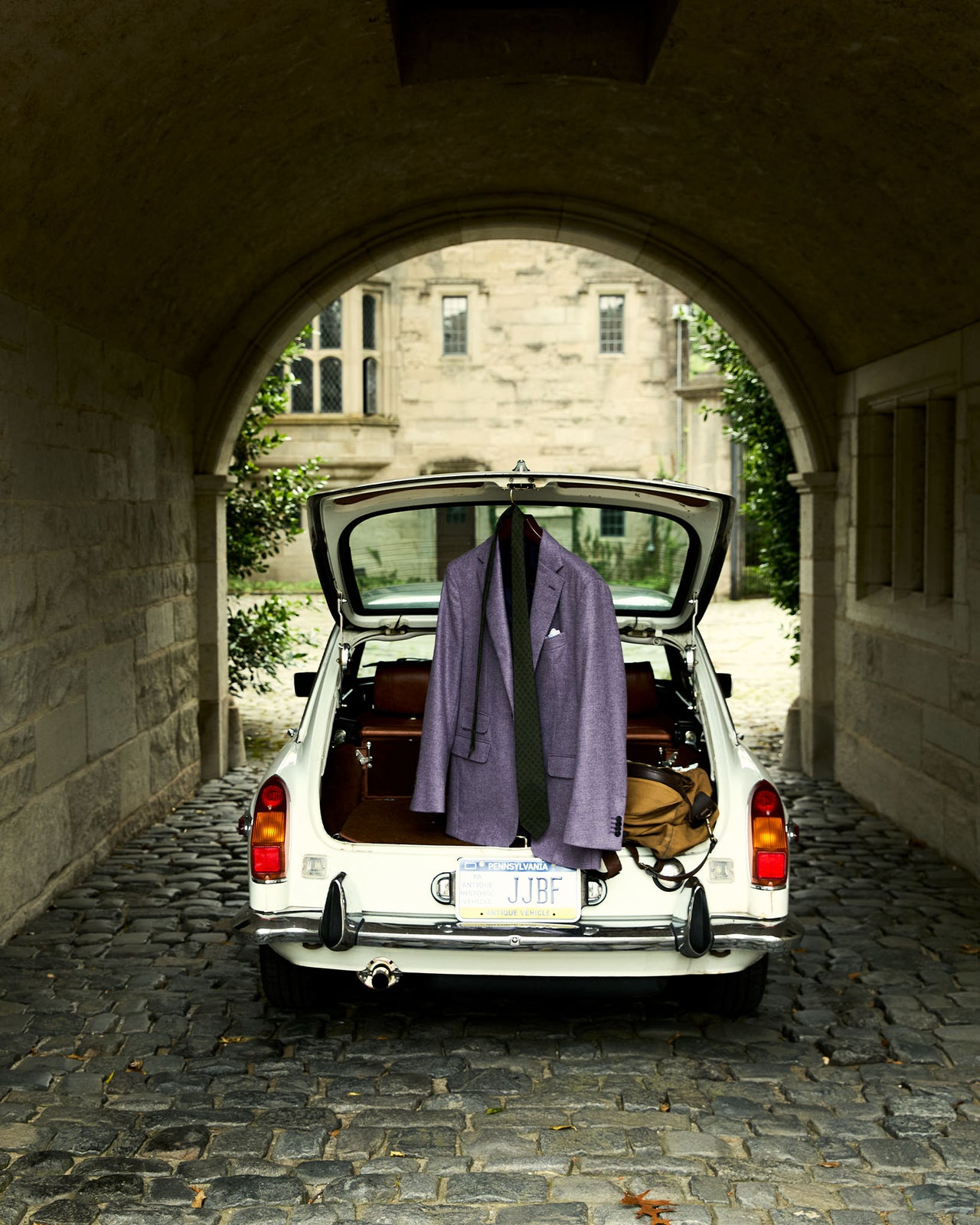 Medium Duffle Bag in Tan