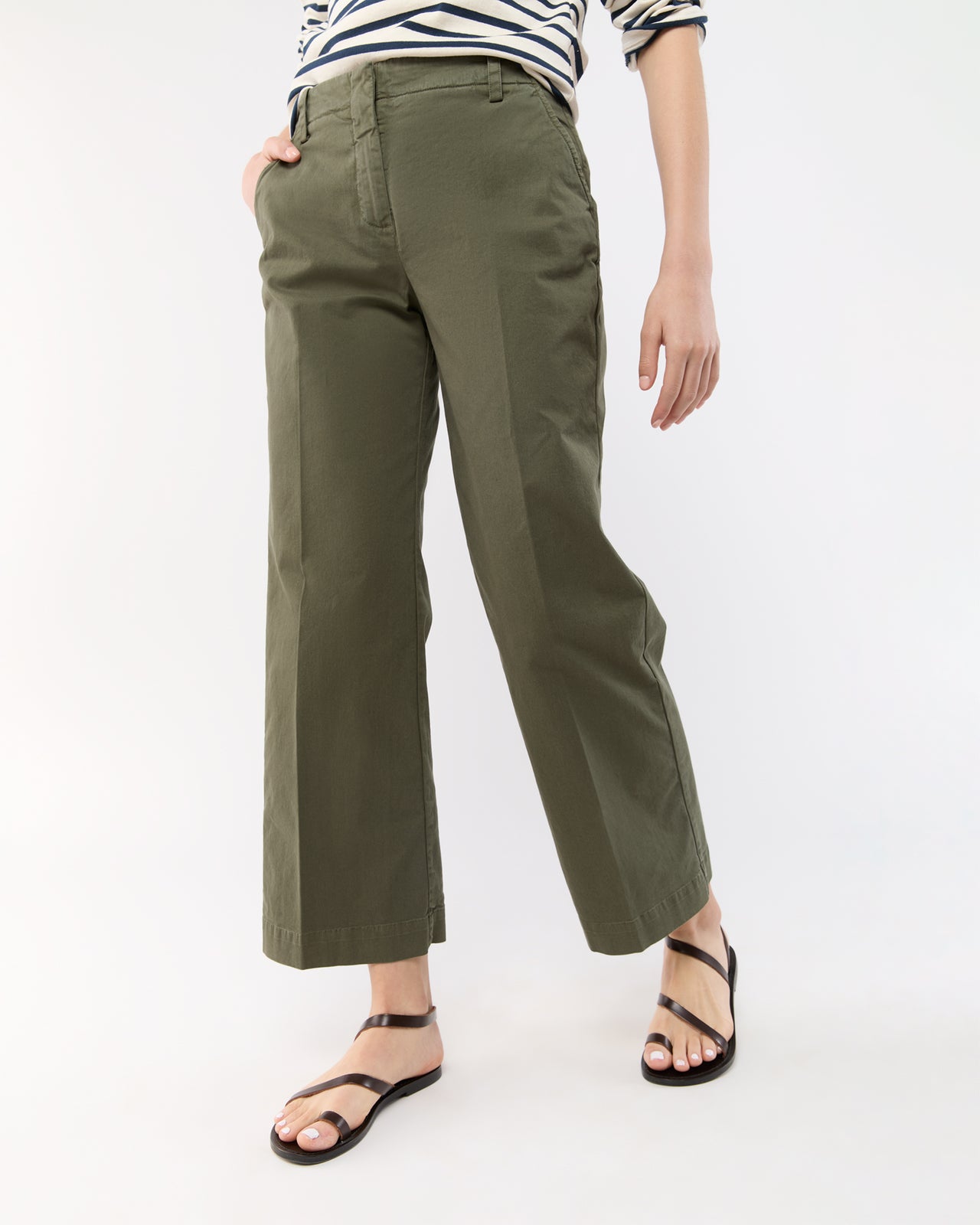 Frankie Cropped Pant in Olive Stretch Twill