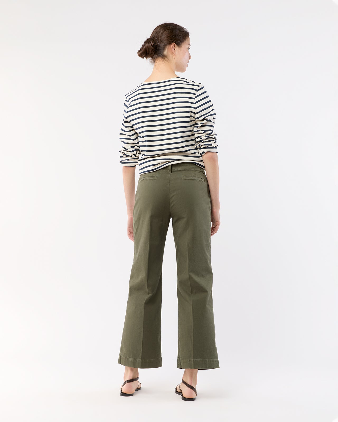 Frankie Cropped Pant in Olive Stretch Twill
