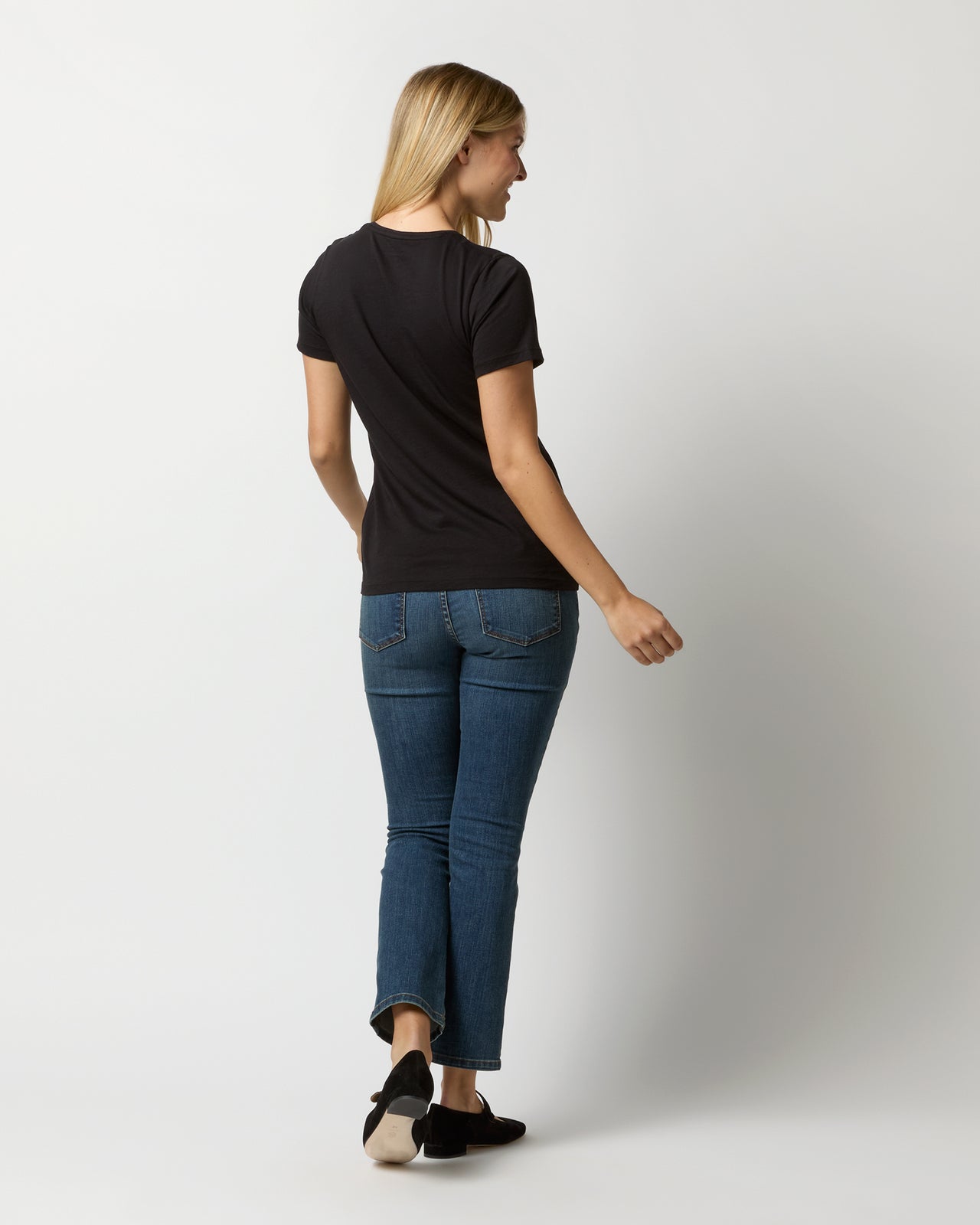 Short-Sleeved Relaxed Tee in Black Pima Cotton