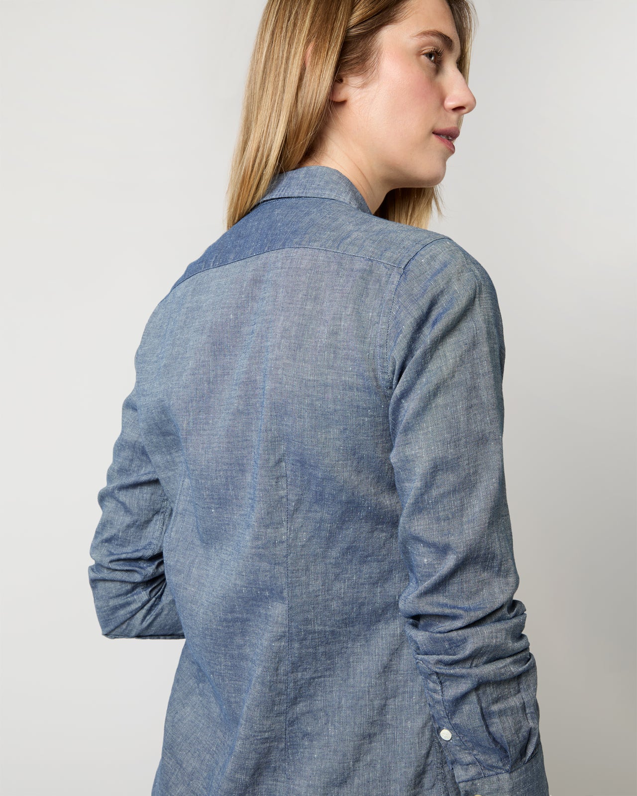 Icon Shirt in Indigo Cotolino Chambray