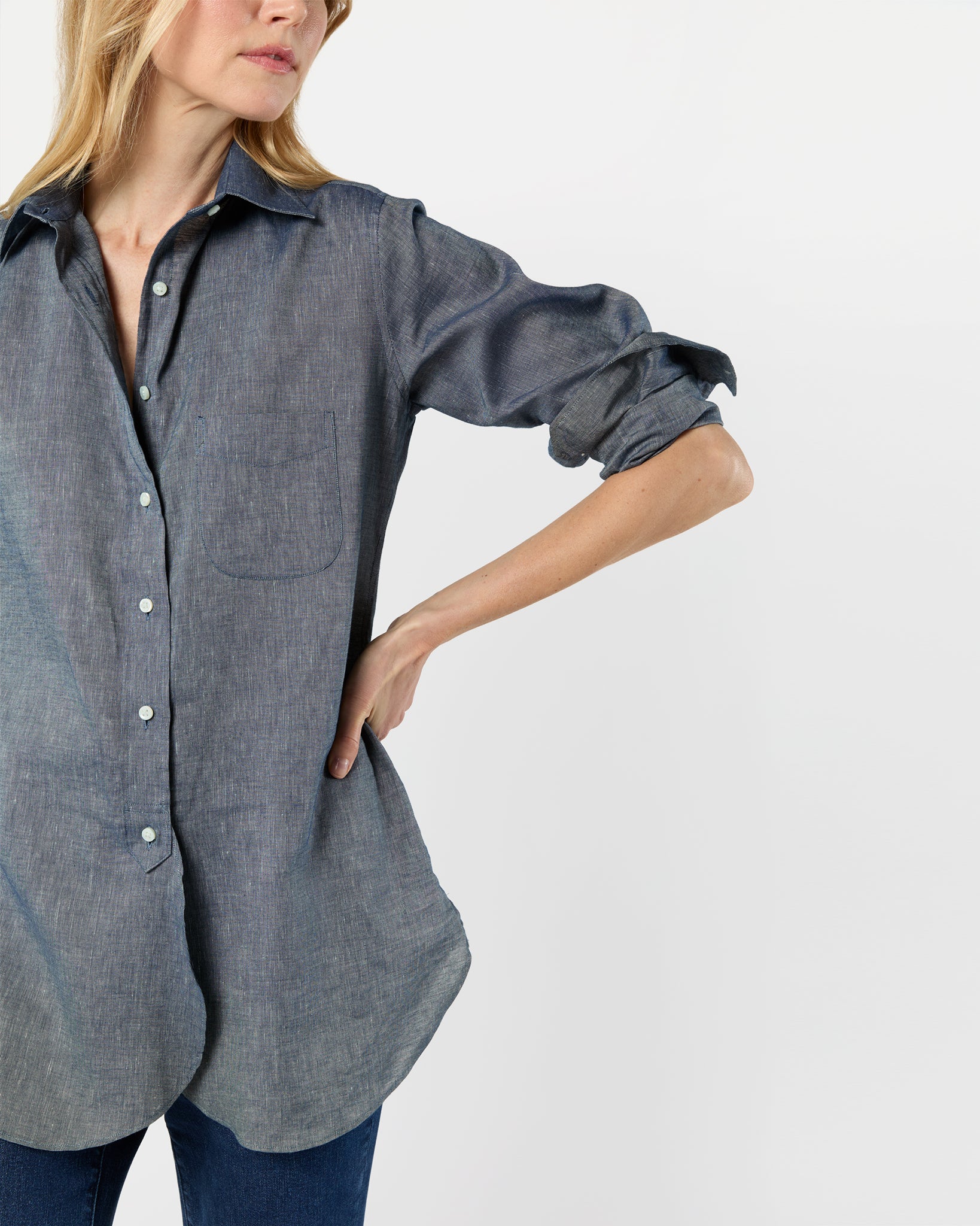 Boyfriend Shirt in Indigo Cotolino Chambray