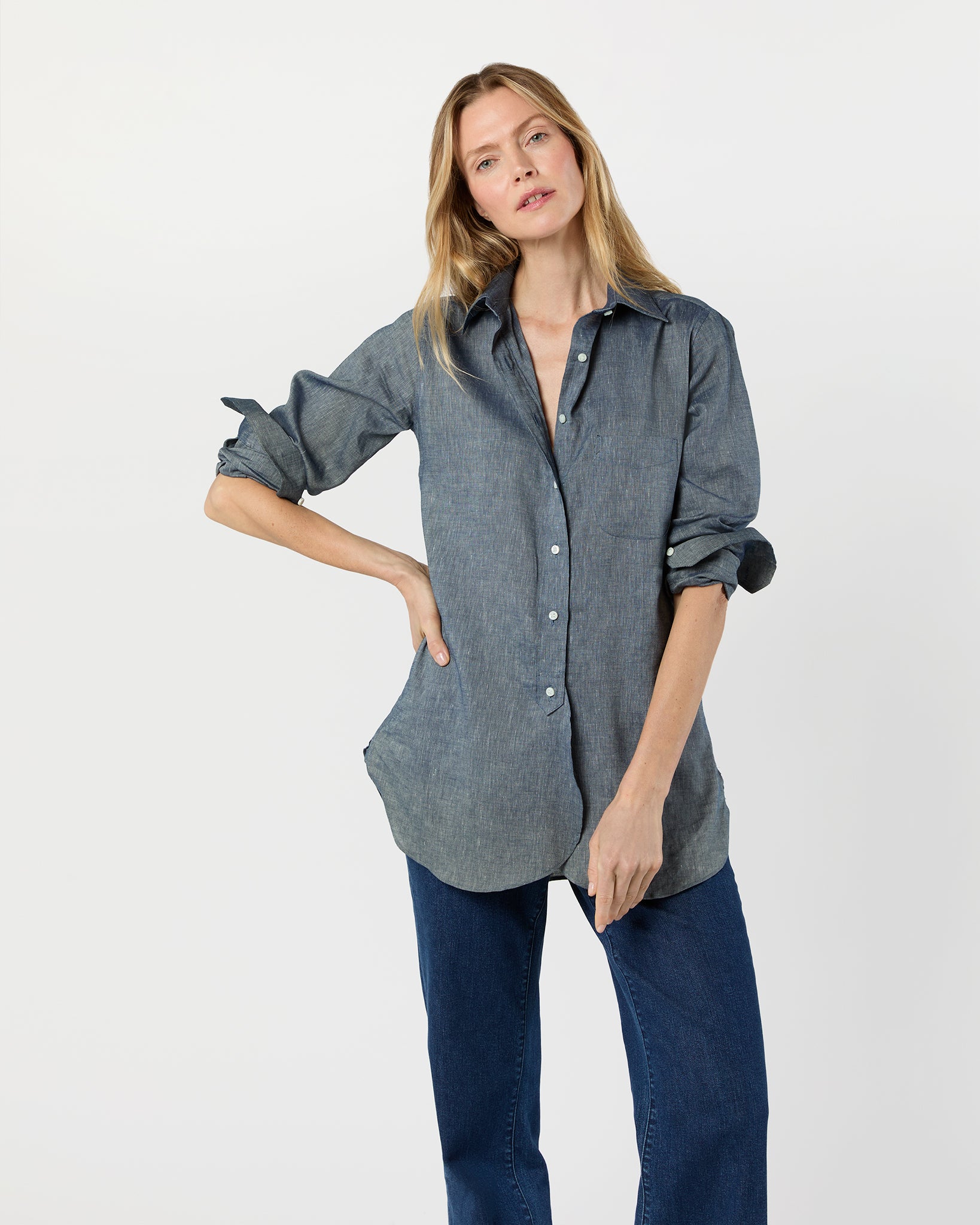Boyfriend Shirt in Indigo Cotolino Chambray