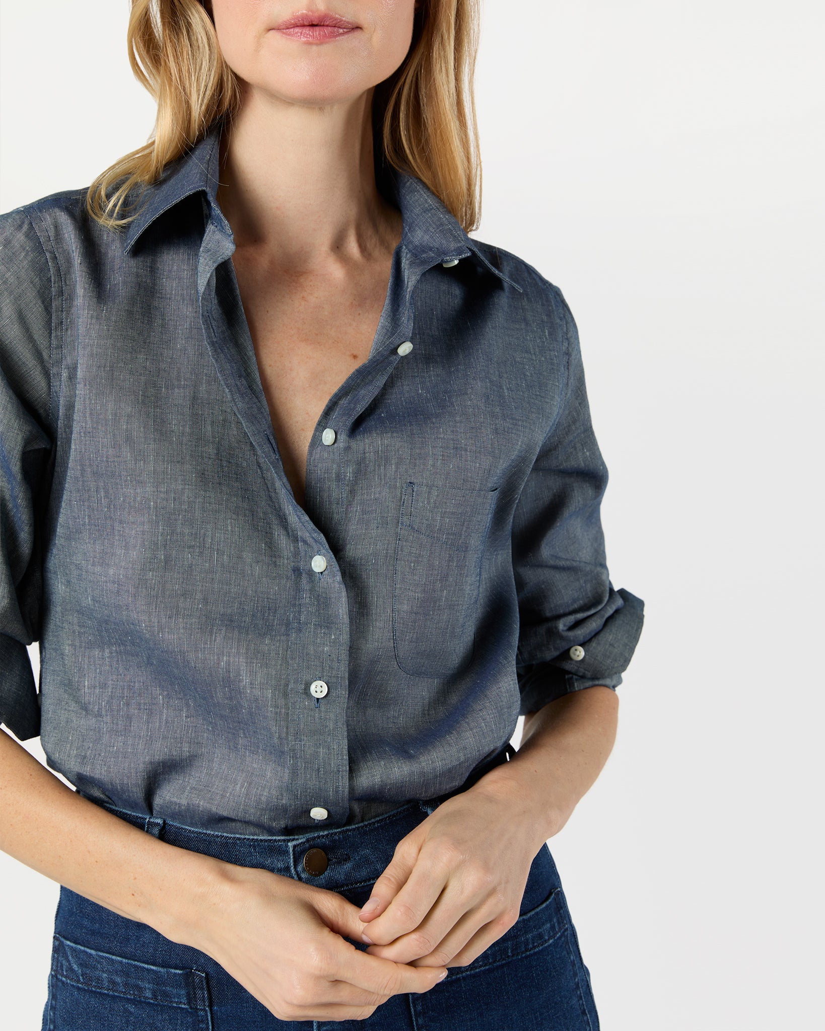 Boyfriend Shirt in Indigo Cotolino Chambray