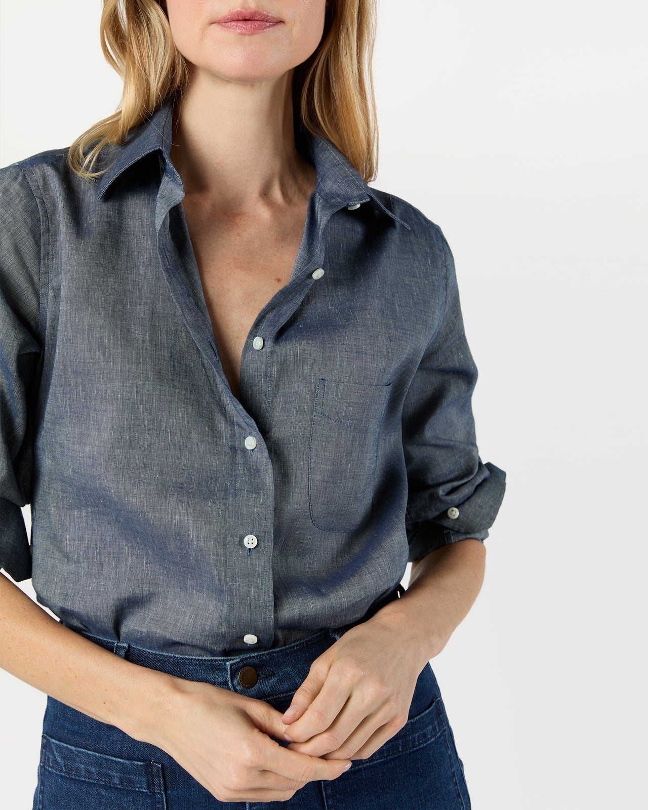 Boyfriend Shirt in Indigo Cotolino Chambray