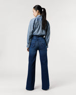 Load image into Gallery viewer, The Hustler Roller Sneak Jean in Homecoming High
