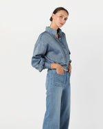 Load image into Gallery viewer, Anaya Popover Shirt in Indigo Cotolino Chambray
