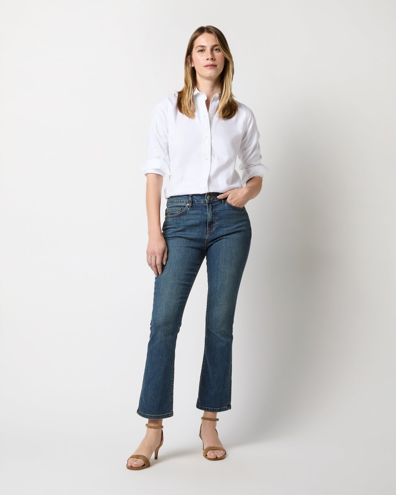 Icon Spread Shirt in White Roxford