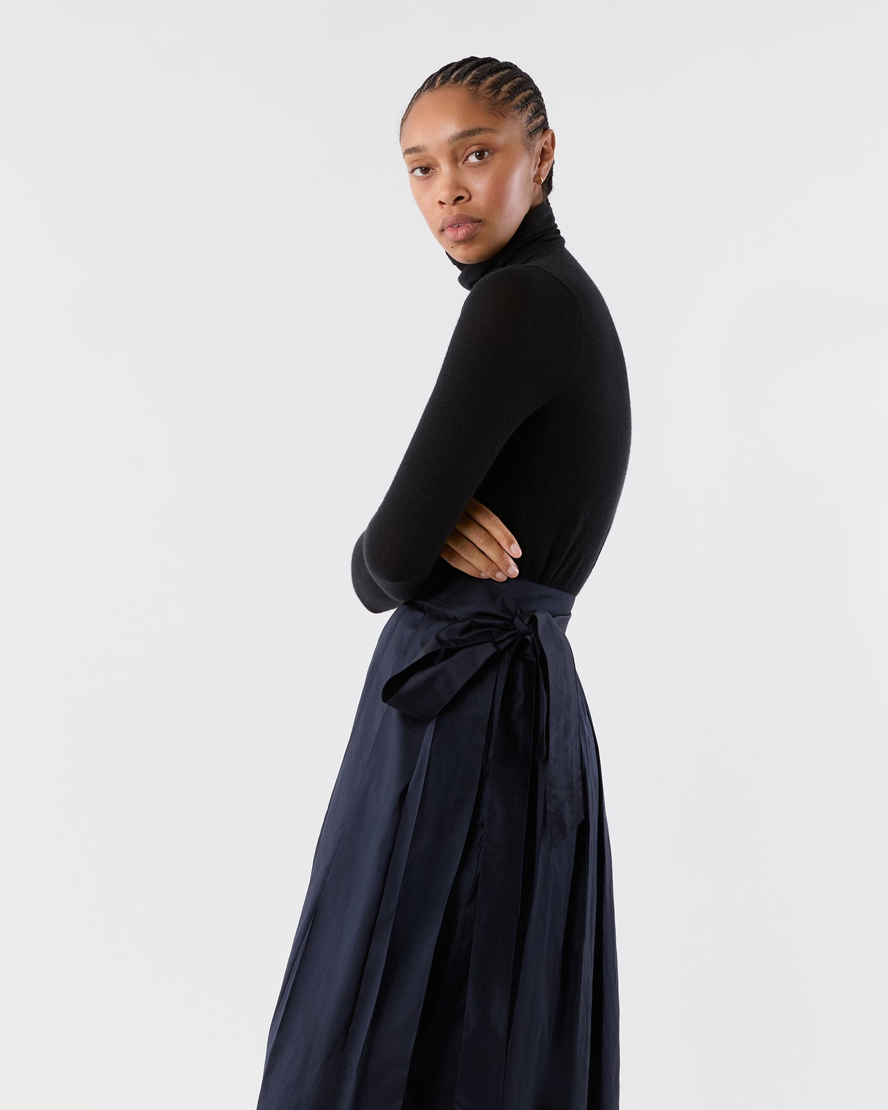 Superfine Funnel-Neck Sweater in Black Cashmere