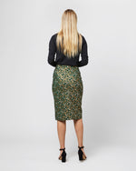 Load image into Gallery viewer, Pull-On Skirt in Hunter/Gold Floral Jacquard
