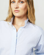 Load image into Gallery viewer, Anaya Popover Shirt in Light Blue Stripe Poplin
