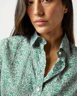 Load image into Gallery viewer, Tomboy Popover Shirt in Green/Rose Poppy Day Liberty Fabric

