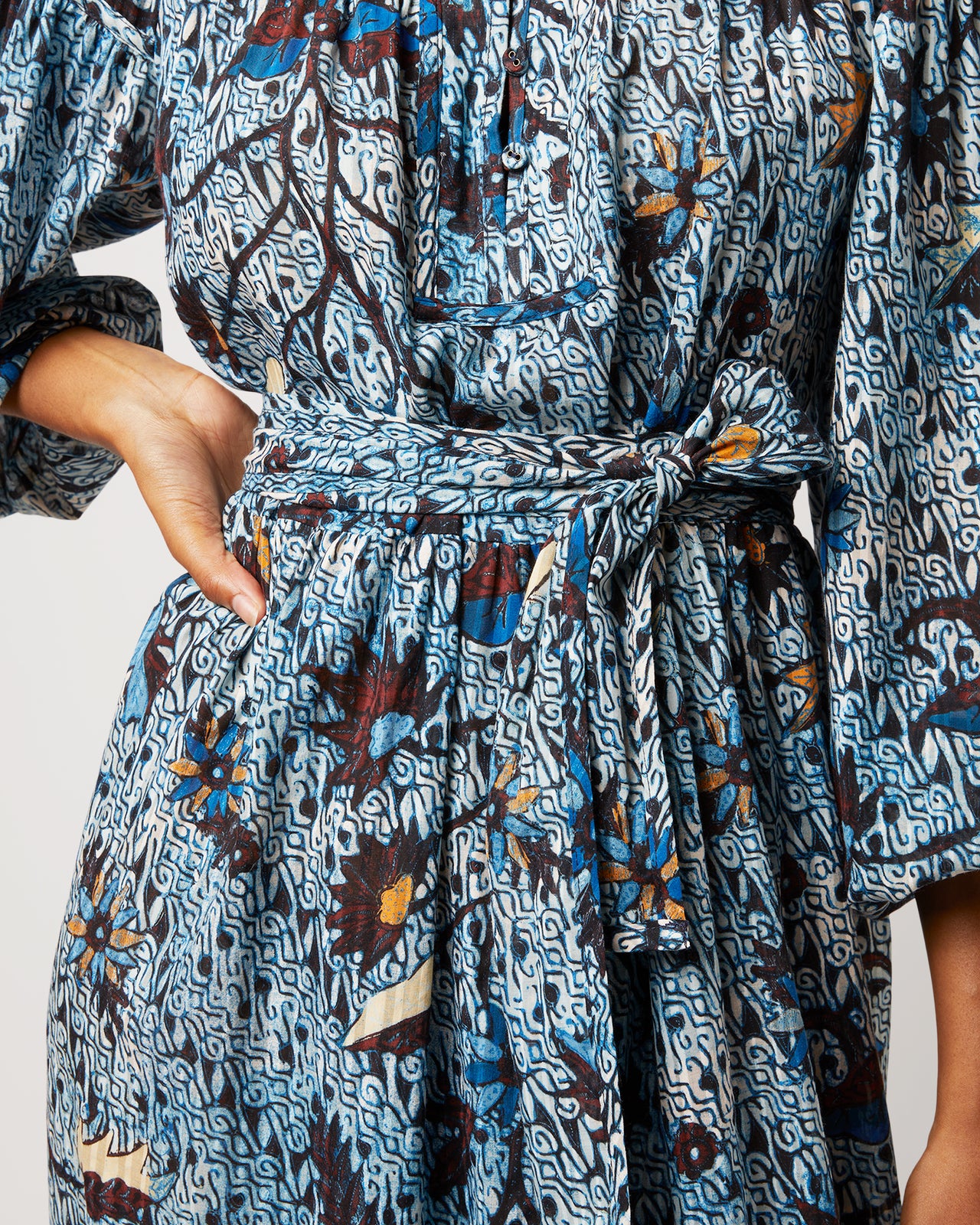 Iona Dress in Morning Glory