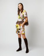Load image into Gallery viewer, La Scala Tee in Big Flower Rose Jersey
