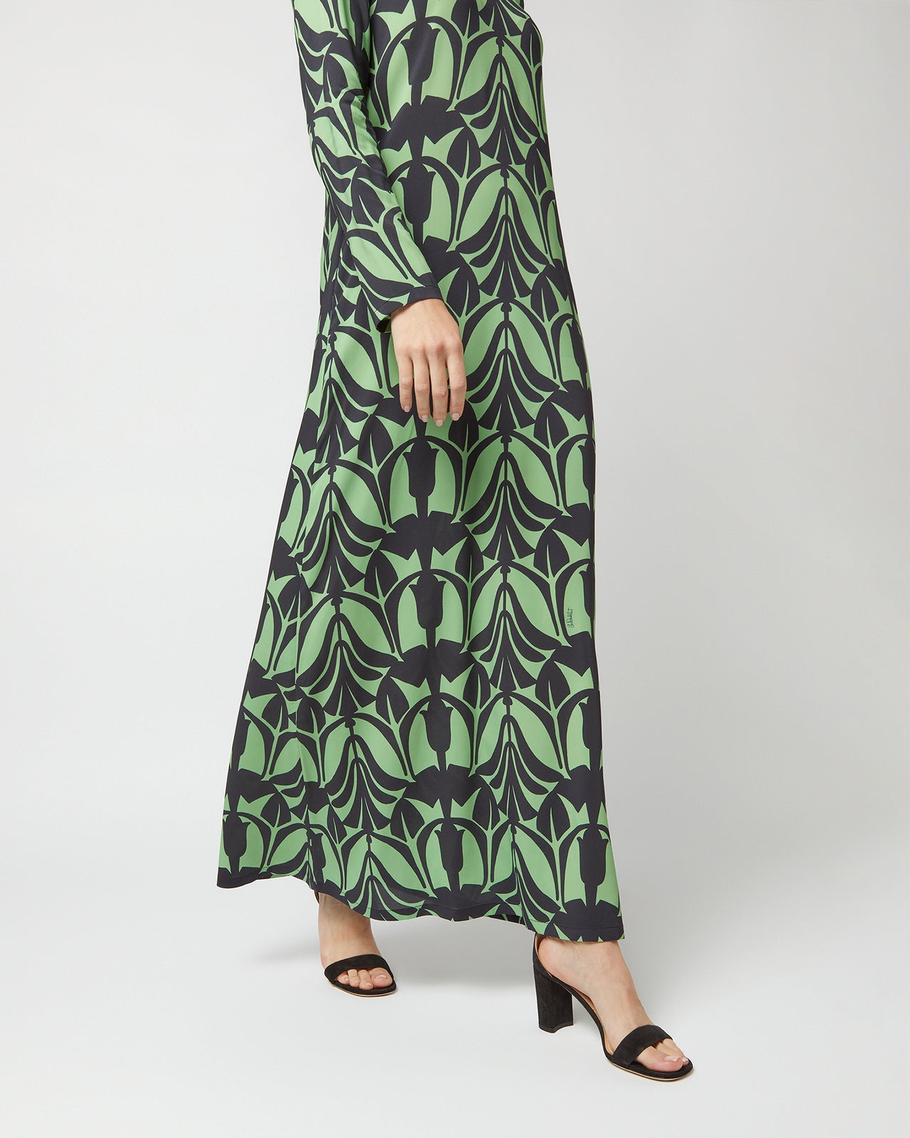 Long Sleeve Swing Dress in Papyrus Green Sablé
