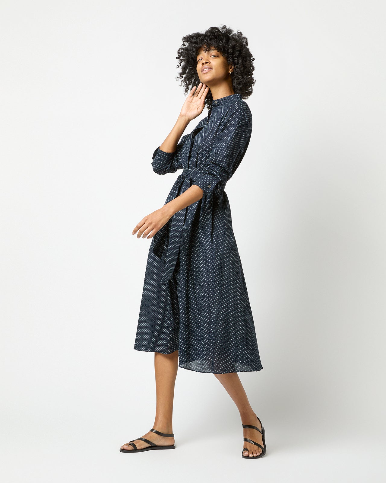 Long-Sleeved Gianna Dress in Navy/Green Small Dot Seersucker
