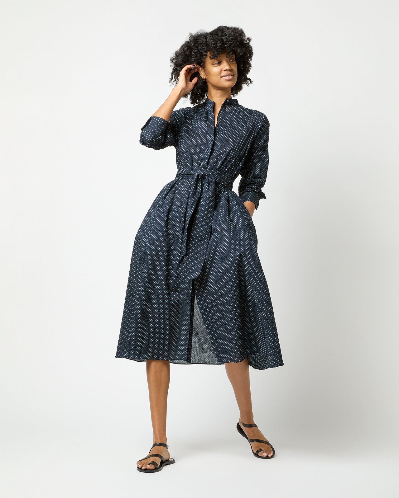 Long-Sleeved Gianna Dress in Navy/Green Small Dot Seersucker