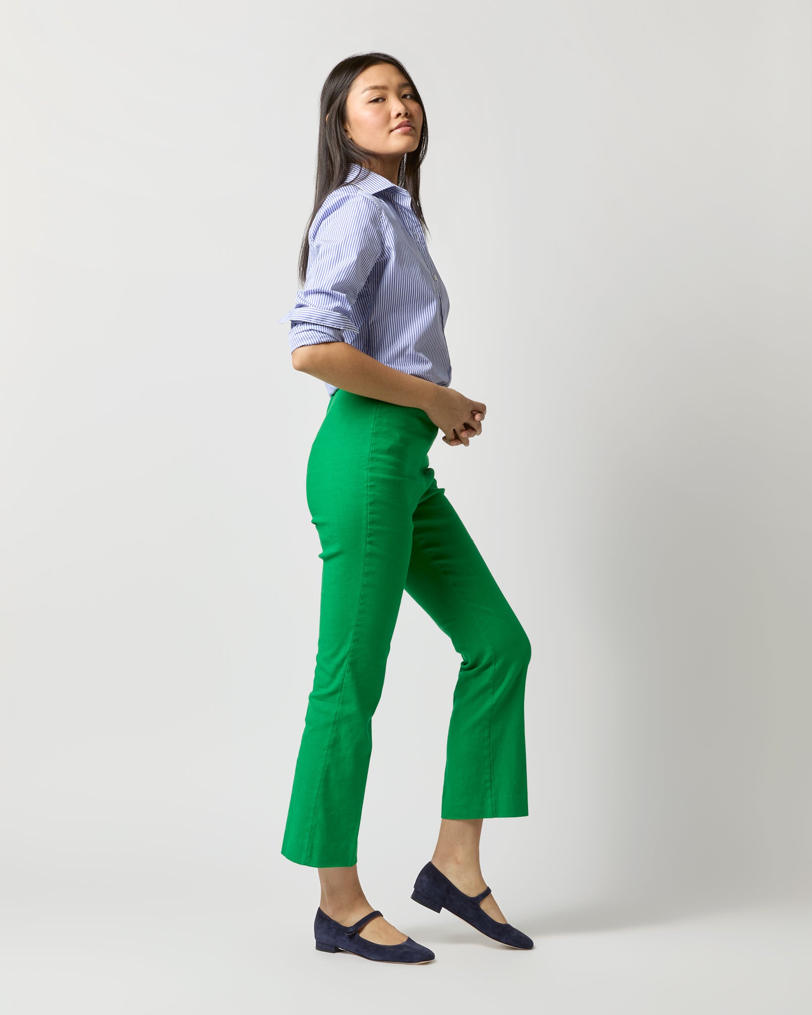 Britt Flare Cropped Pant in Green Stretch Cotolino