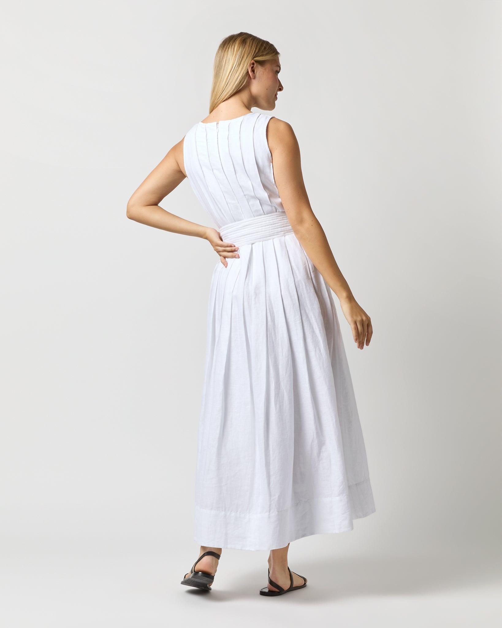 Pleated Jill Dress in White Sahara Linen