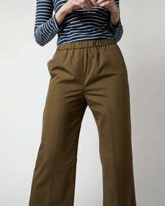 Pull-On Trouser in Military