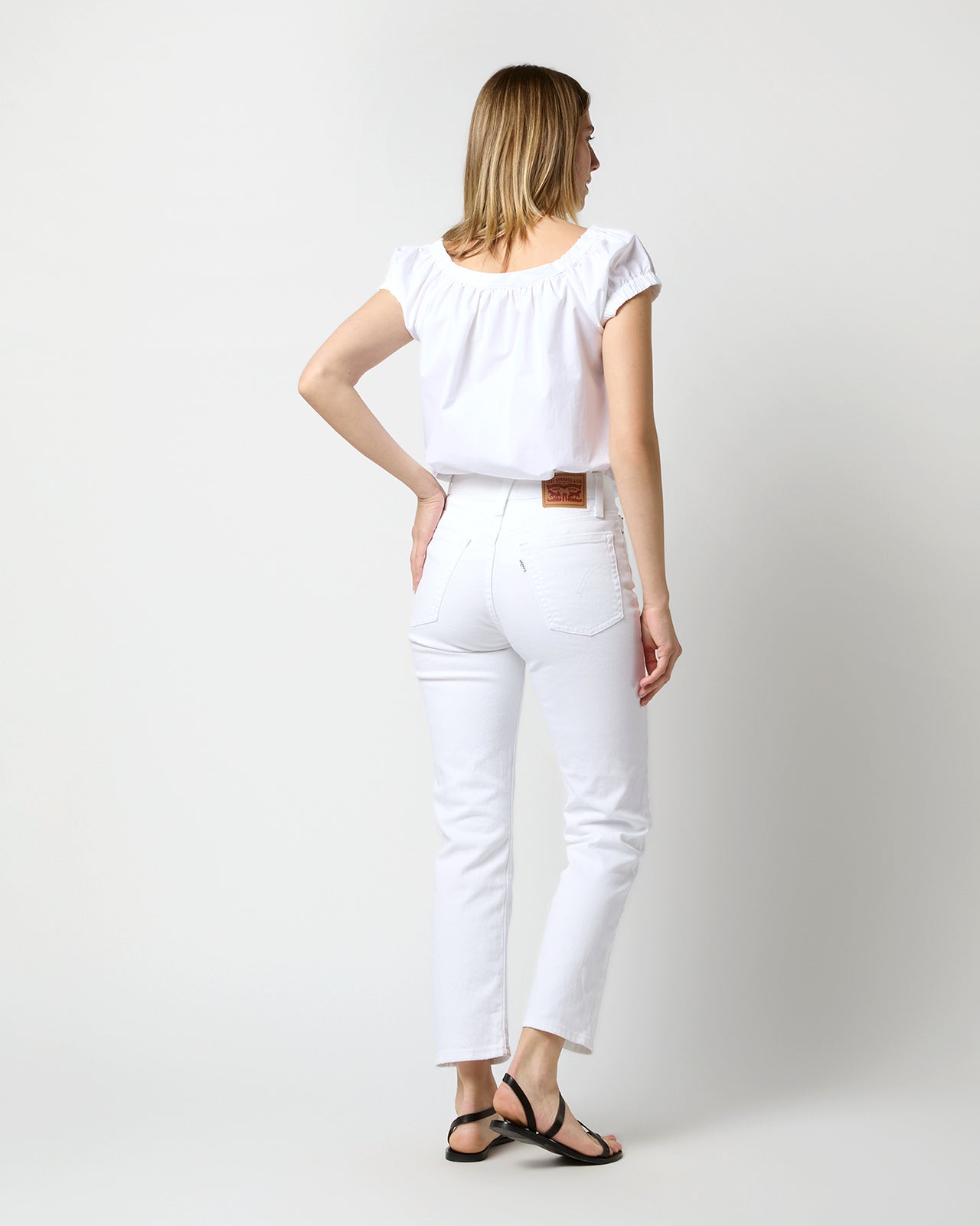 Wedgie Straight Jean in Naturally Good