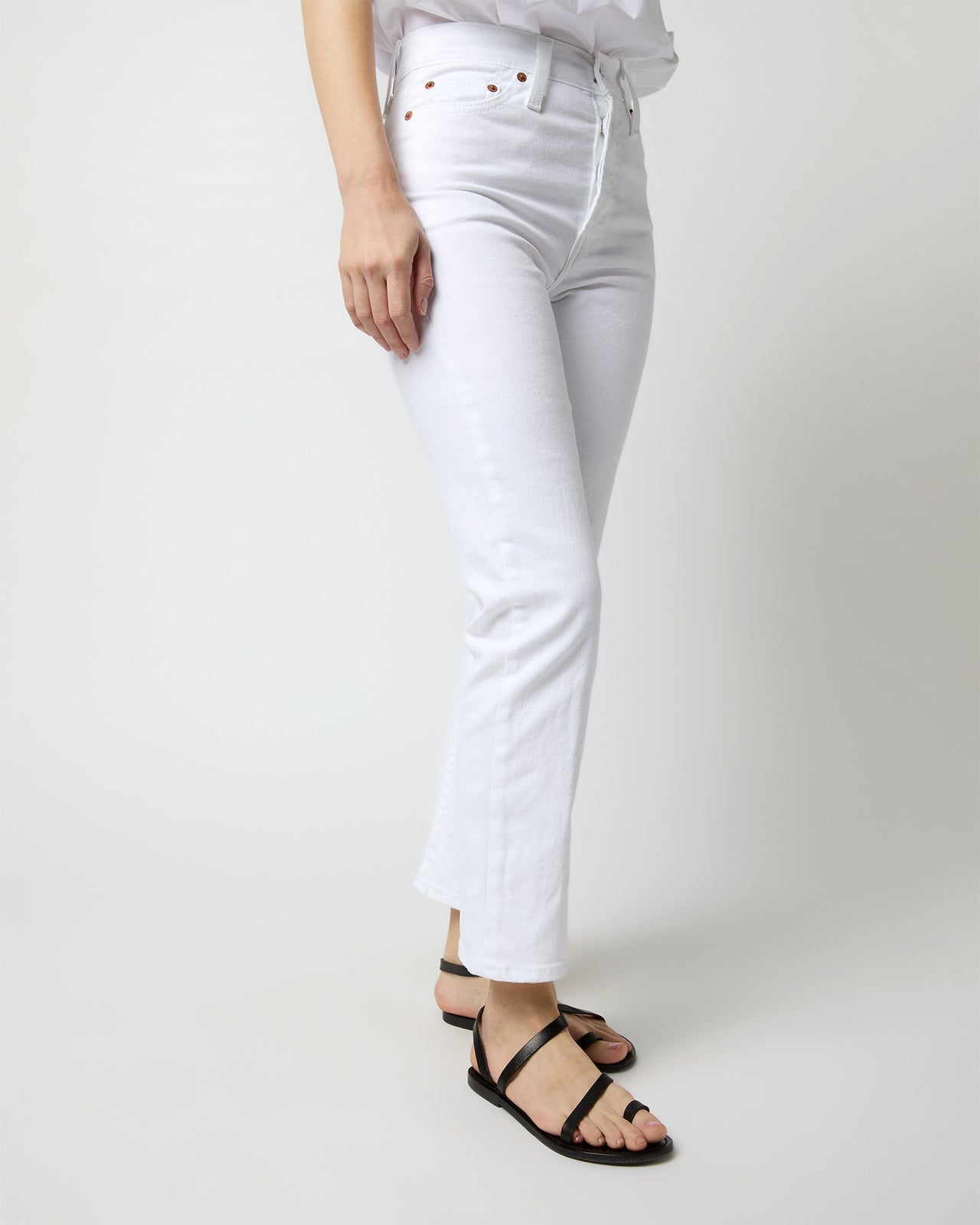 Wedgie Straight Jean in Naturally Good