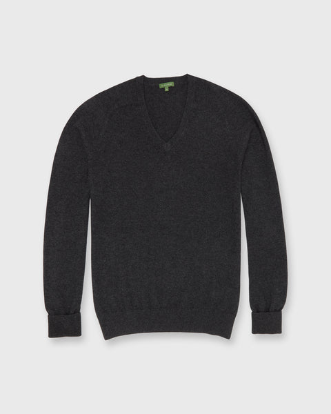 Classic V-Neck Sweater in Heather Charcoal Cashmere | Shop Sid