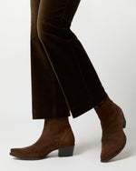 Load image into Gallery viewer, Kendall Flare 5-Pocket Jean in Chocolate Stretch Velveteen
