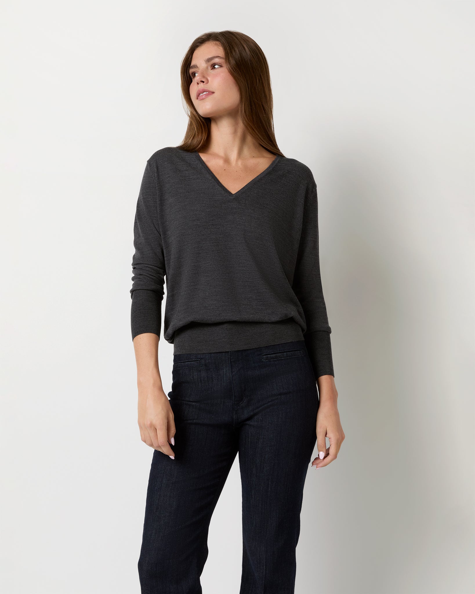 Kate V-Neck Sweater in Heather Charcoal Escorial Wool