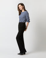 Load image into Gallery viewer, Sloane Trouser Jean in Black Stretch Denim
