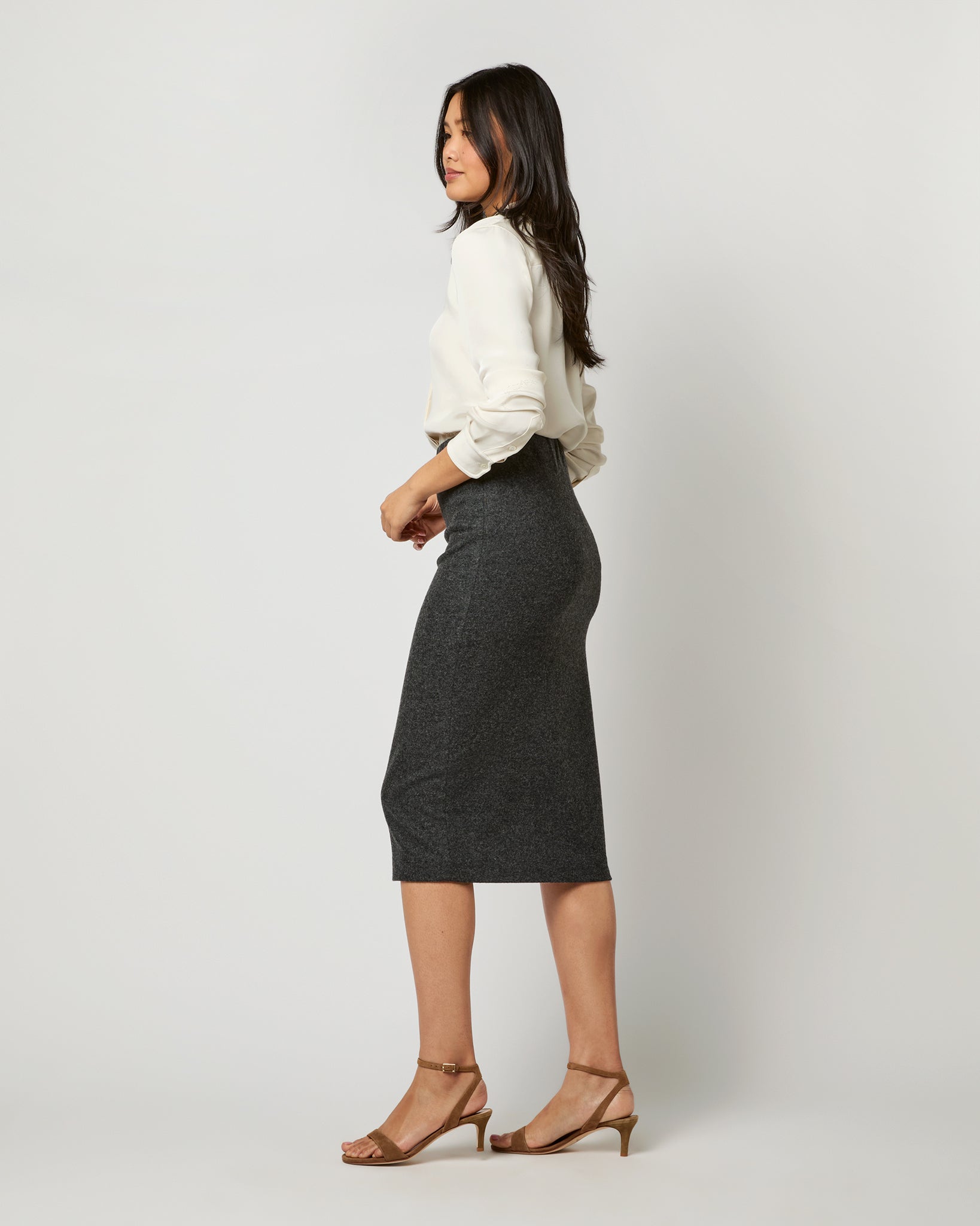 Evelyn Pull-On Skirt in Charcoal Stretch Hopsack