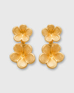 Load image into Gallery viewer, Osaka Stud Earrings in Gold
